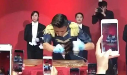 娱乐圈吃瓜爆料打假,揭秘真假难辨的八卦传闻